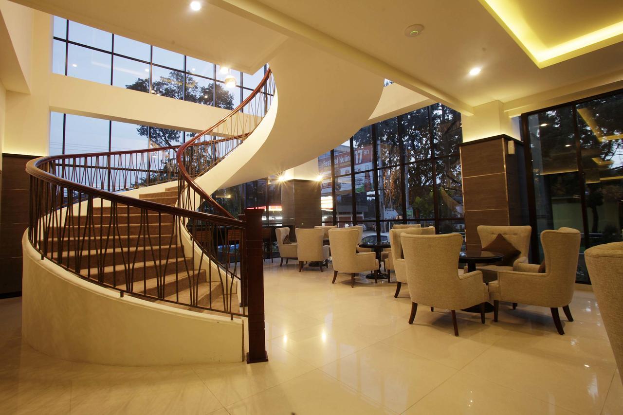 Swiss-Belinn Gajah Mada Medan Exterior photo